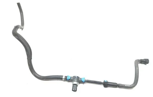 Volvo XC40 Fuel pressure sensor 31432653 AEA80 8367B