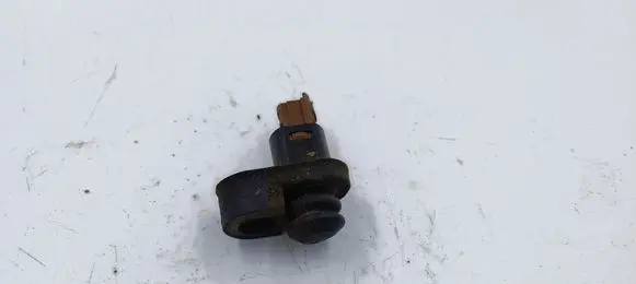 Subaru Legacy Front door sensor coupe 