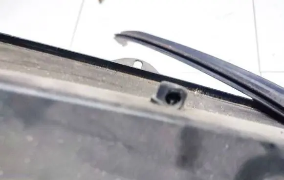 Opel Insignia A Windshield washer spray nozzle 