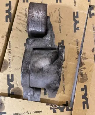 Mazda CX-7 Alternator belt tensioner R2AA15980