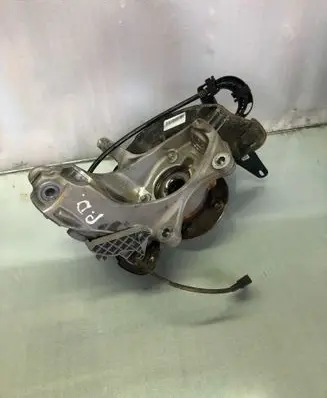 Mercedes-Benz GLA H247 Front wheel hub A2473320200