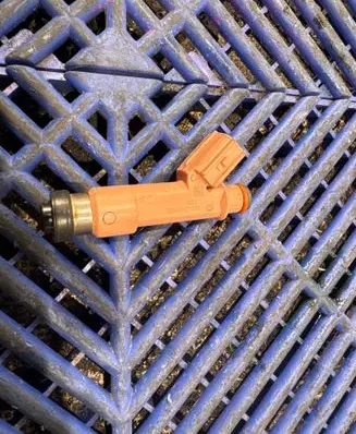 Toyota Yaris Fuel injector 2325021091