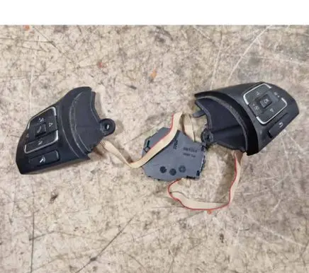 Volkswagen Caddy Steering wheel buttons/switches 5C0959537A 61974350