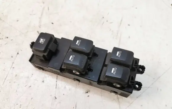 KIA Ceed Electric window control switch 93570A2000 49D4901000 MA0020121116