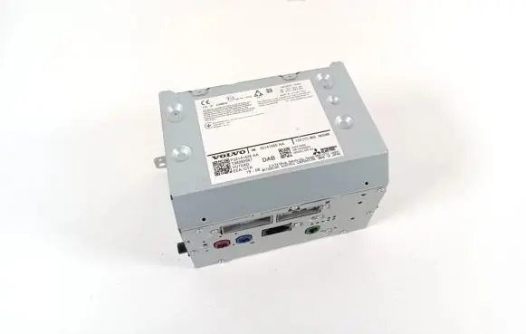 Head unit multimedia control
