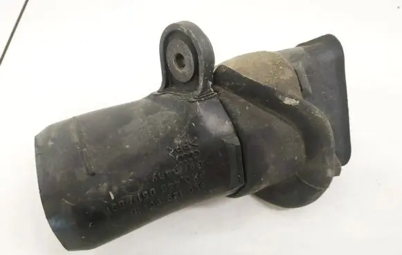 Audi A3 S3 8L Air intake hose/pipe 8l0129604b
