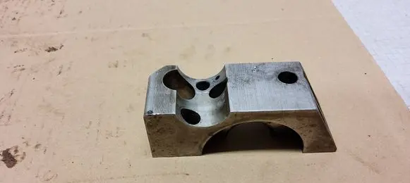 Volkswagen Transporter - Caravelle T5 Camshaft holder IJ0448