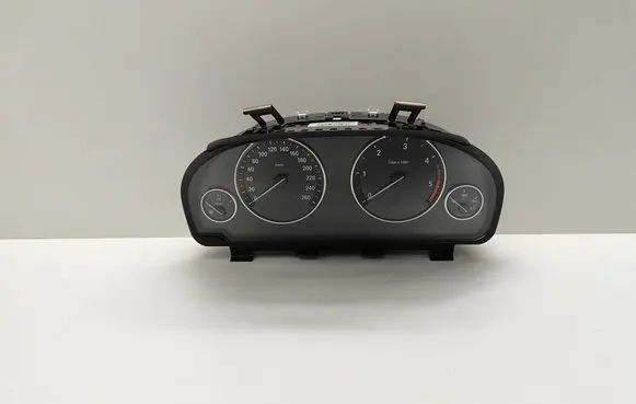 BMW 5 F10 F11 Speedometer (instrument cluster) 9249344 924934401 2119957