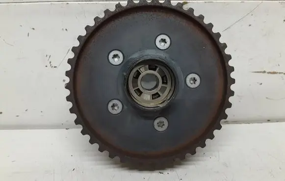 Volvo XC90 Camshaft pulley/ VANOS 31375875