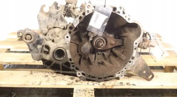 Toyota Avensis T250 Manual 5 speed gearbox 31115-05010