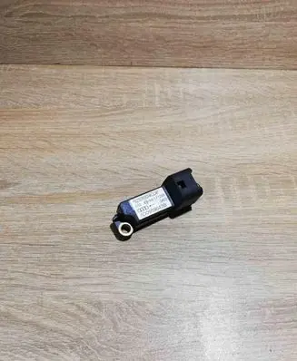 Audi A4 S4 B5 8D Airbag deployment crash/impact sensor 8D0959643B