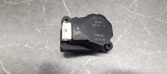 Volvo S80 A/C air flow flap actuator/motor 