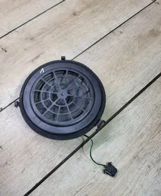 Mercedes-Benz CLK A208 C208 Parcel shelf speaker A2088200502