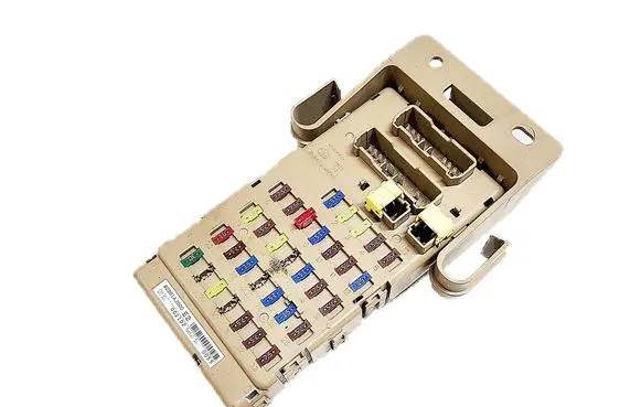 Subaru Legacy Fuse module 82201AJ000