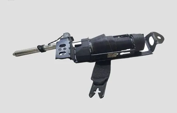 Volvo V50 Front seatbelt 6012243