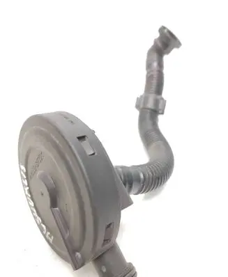 Volkswagen PASSAT B6 Breather valve 03C103201E