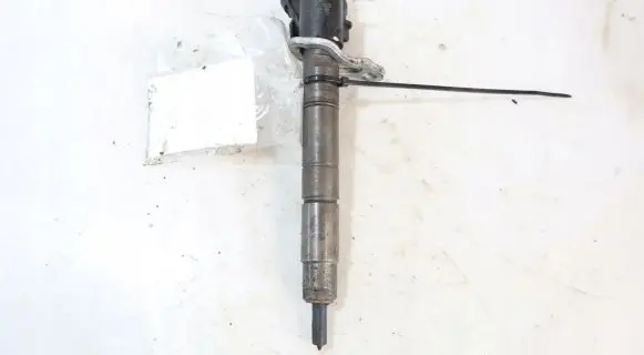 Fuel injector