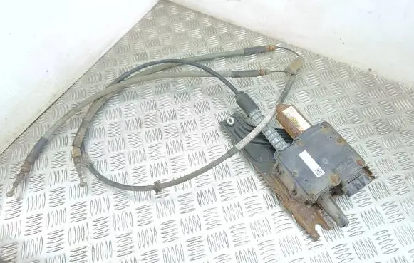 Opel Insignia A Hand brake control module 13310023