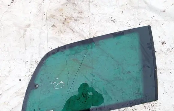 Ford Galaxy Rear side window as2