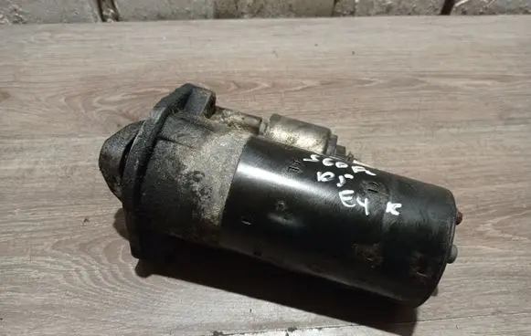 Volvo S60 Starter motor 30724473 20081022