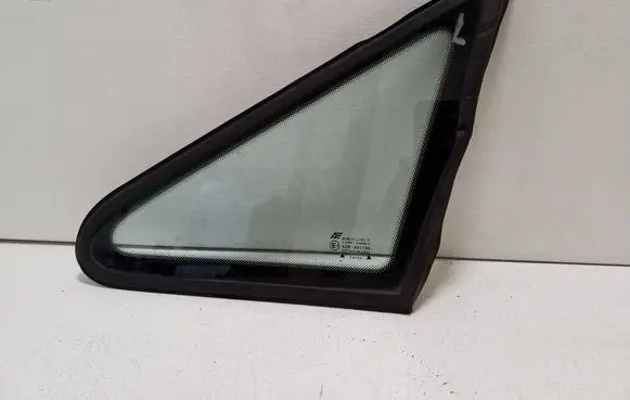 Seat Alhambra (Mk1) Front triangle window/glass 