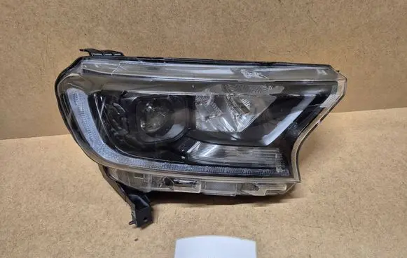 Ford Ranger Headlight/headlamp JB3B13E014A