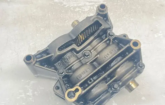 Mercedes-Benz E W211 Balance shaft A6460100236