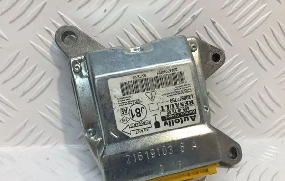 Renault Espace - Grand espace IV Airbag control unit/module 8200687759 605487800