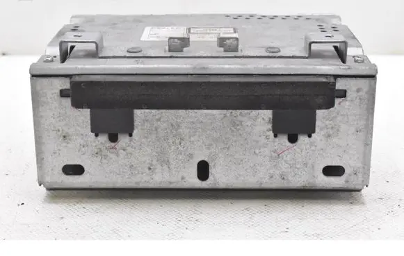 Radio/CD/DVD/GPS head unit