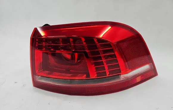 Volkswagen PASSAT B7 Rear/tail lights 3AF945310