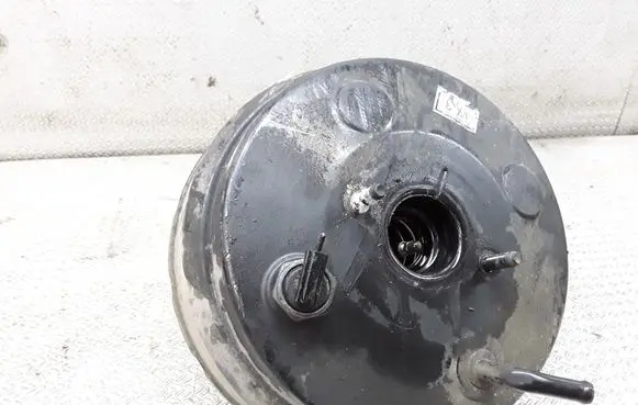 KIA Sorento Brake booster