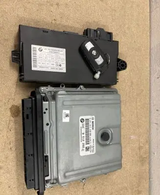 BMW 3 E90 E91 Engine ECU kit and lock set 9226238 8512292 0281017450