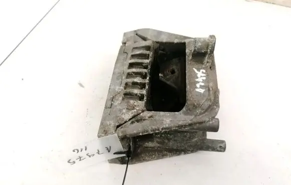 Volkswagen Jetta V Engine mount bracket 1K0199262