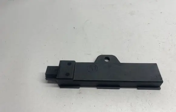 BMW 5 F10 F11 Keyless system antenna 9220832