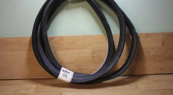 Audi A4 S4 B5 8D Front door rubber seal