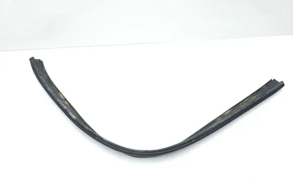 BMW 2 F46 Engine compartment rubber 7300515