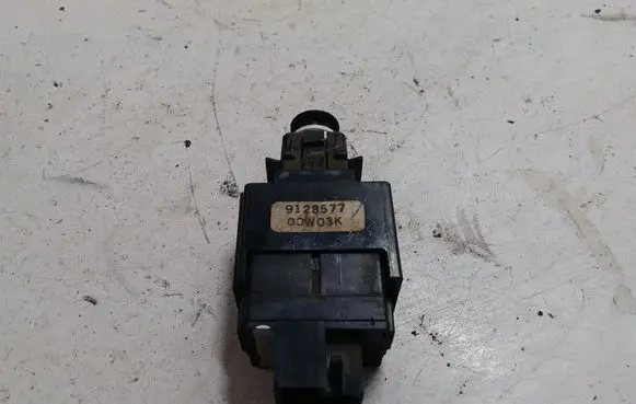 Volvo V70 Brake pedal sensor switch 9128577