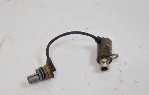 Nissan Qashqai Other engine bay part 152412073R 21875030