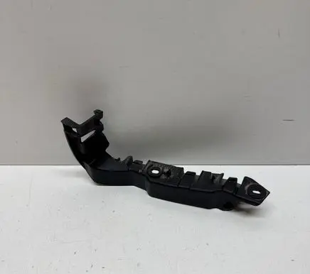 Front bumper mounting bracket