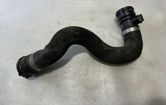 Audi S5 Engine coolant pipe/hose 8K0121055