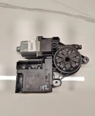 Volkswagen PASSAT B7 USA Front door window regulator motor 3C0959793C 918432110 BPF0013891