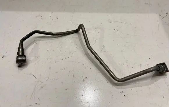 Peugeot 3008 II Turbo turbocharger oiling pipe/hose 9806878180