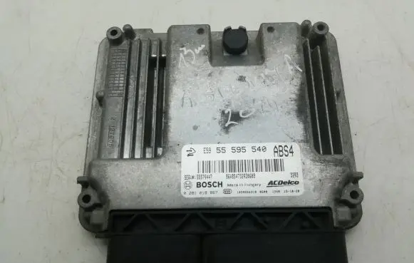 Opel Insignia A Engine control unit/module 55595540
