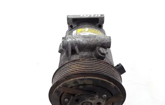 Renault Megane II Air conditioning (A/C) compressor (pump) 8200309193