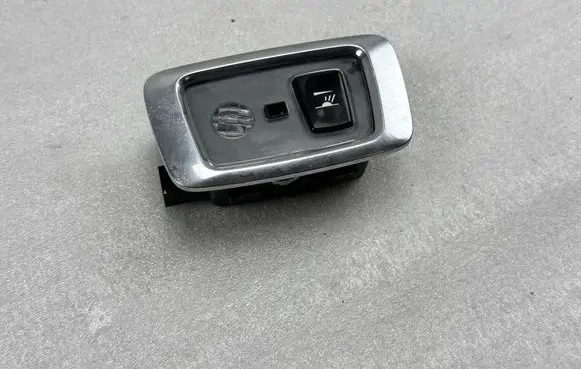 Volvo XC90 Rear seat light 31694121