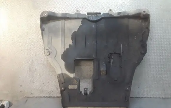 Mazda CX-7 Engine splash shield/under tray 