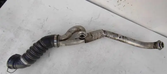 BMW 5 E60 E61 Coolant pipe/hose 