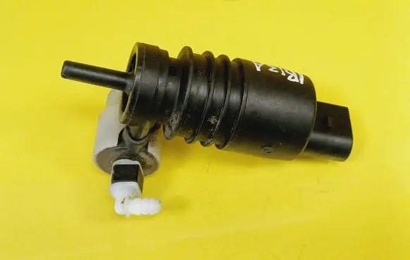 Seat Ibiza IV (6J,6P) Windscreen/windshield washer pump 1K6955651