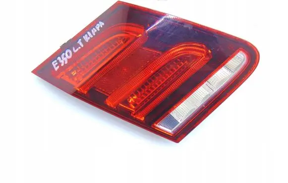 Mercedes-Benz E W212 Tailgate rear/tail lights