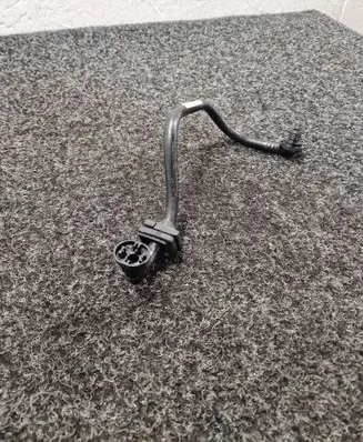 BMW 5 G30 G31 Vacuum line/pipe/hose 8610506